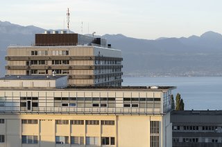 La 12e conférence internationale sur la prise de décision médicale partagée avec les patients se déroulera au CHUV (photo d'illustration). KEYSTONE/GAETAN BALLY